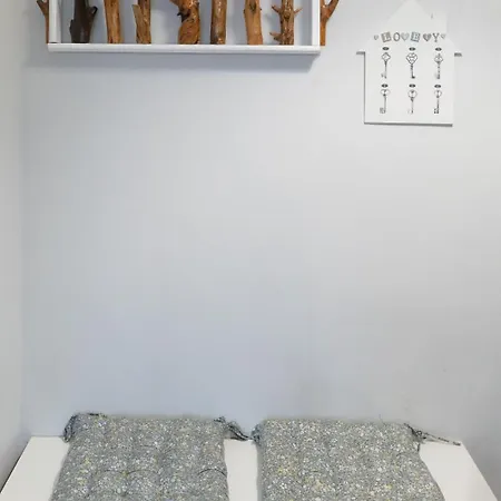 Cozy Pet Friendly & Free Parking Lägenhet